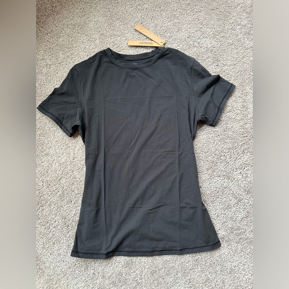 SKIMS Fits Everybody Top BNWT